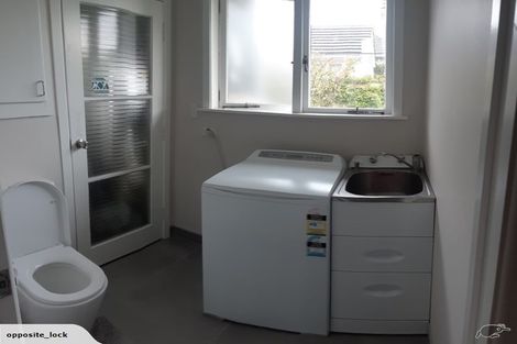 Photo of property in 37 Gilliam Street, New Lynn, Auckland, 0600