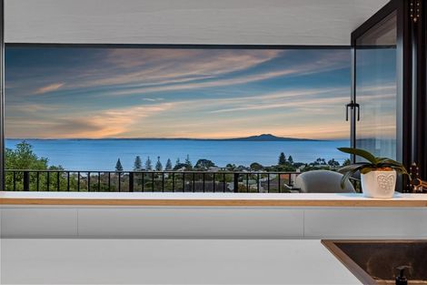 Photo of property in 832a Beach Road, Torbay, Auckland, 0630