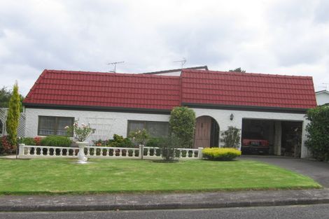 Photo of property in 49 James Evans Drive, Northcote, Auckland, 0627