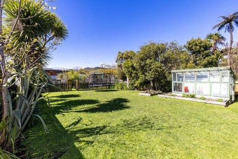 Photo of property in 5 Dale Road, Raumati South, Paraparaumu, 5032