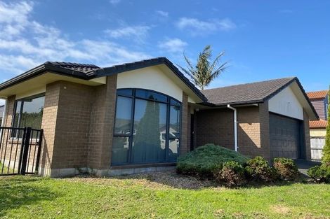 Photo of property in 2 Lissleton Drive, East Tamaki, Auckland, 2013