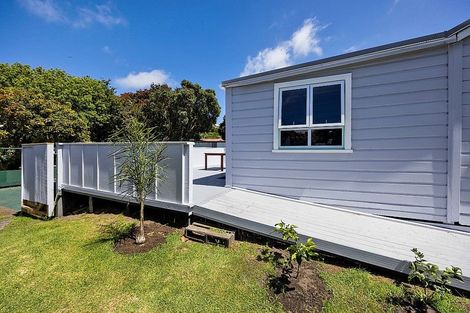 Photo of property in 10 Lincoln Street, Patea, 4520