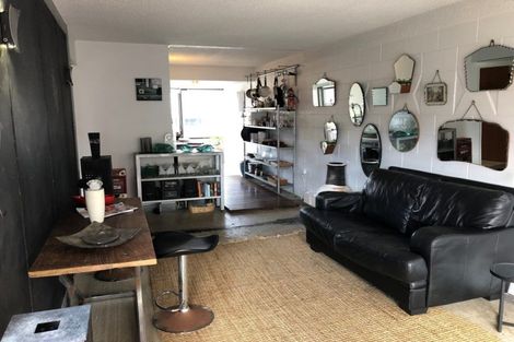 Photo of property in 40m Maunganui Road, Mount Maunganui, 3116