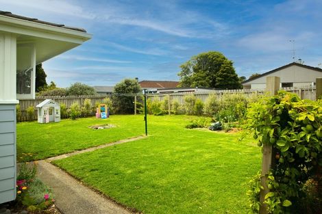 Photo of property in 11 Huia Street, Waiuku, 2123