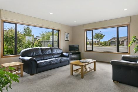 Photo of property in 6 Harling Close, Nukuhau, Taupo, 3330