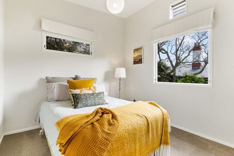 Photo of property in 2/7 Sentinel Road, Herne Bay, Auckland, 1011