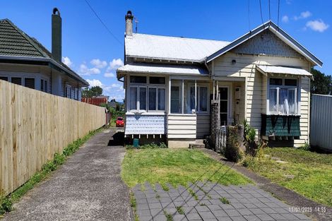 Photo of property in 24 Ireland Road, Mount Wellington, Auckland, 1060