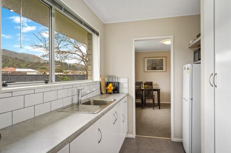 Photo of property in 2/17 Wimbledon Grove, Wainuiomata, Lower Hutt, 5014