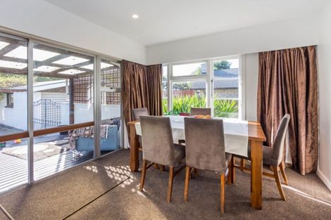 Photo of property in 357 Gardiners Road, Harewood, Christchurch, 8051
