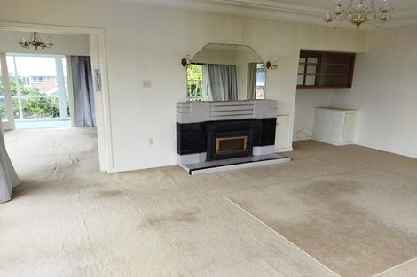 Photo of property in 279 Great North Road, Henderson, Auckland, 0612