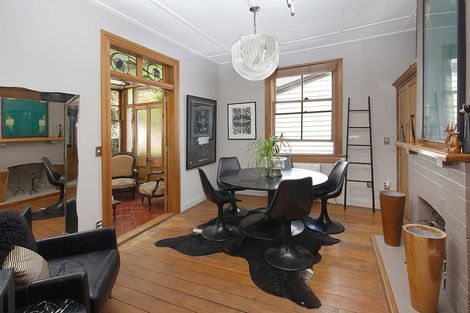 Photo of property in 18 Saint Davids Street, Lyttelton, 8082