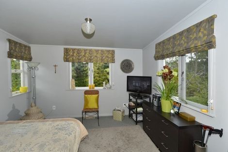 Photo of property in 305 Whananaki Road North, Opuawhanga, Hikurangi, 0181