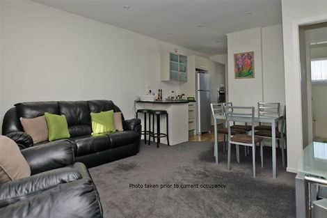 Photo of property in 1/102 Endeavour Street, Lyall Bay, Wellington, 6022