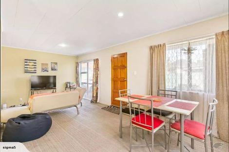 Photo of property in 4/1 Mountain Mews, Mount Wellington, Auckland, 1060