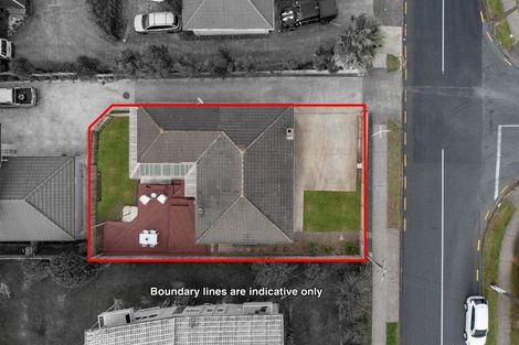 Photo of property in 10 Beaubank Road, Kelston, Auckland, 0602