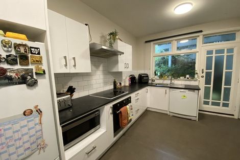 Photo of property in 4a Easdale Street, Kelburn, Wellington, 6012