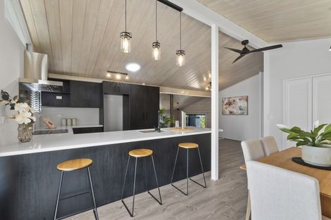 Photo of property in 44 Kowhai Street, Hamilton Lake, Hamilton, 3204