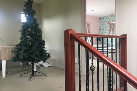 Photo of property in 21 Condor Place, Unsworth Heights, Auckland, 0632