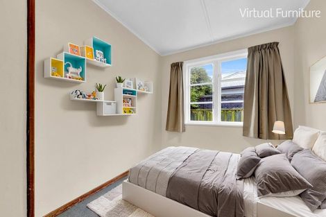 Photo of property in 42 Pitcairn Crescent, Bryndwr, Christchurch, 8053