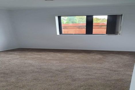 Photo of property in 2/18 York Road, Papatoetoe, Auckland, 2104