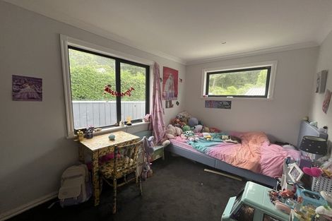 Photo of property in 36 Kamahi Street, Stokes Valley, Lower Hutt, 5019