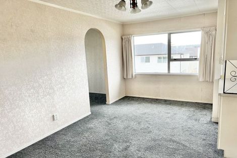 Photo of property in 21 Tudor Road, Henderson, Auckland, 0610