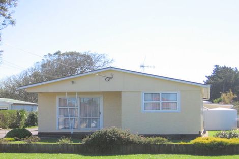 Photo of property in 35a Norbiton Road, Foxton, 4814