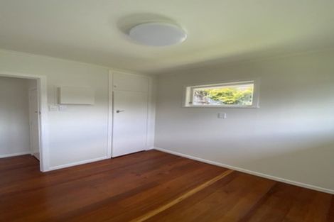 Photo of property in 2/38 Holland Road, Hillcrest, Auckland, 0627