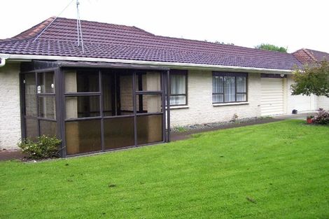 Photo of property in 1/20 Corolu Place, Conifer Grove, Takanini, 2112