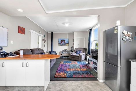 Photo of property in 16 Bignell Street, Gonville, Whanganui, 4501
