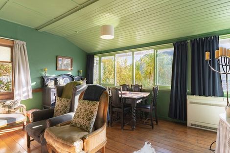 Photo of property in 17a Taranaki Street, Picton, 7220