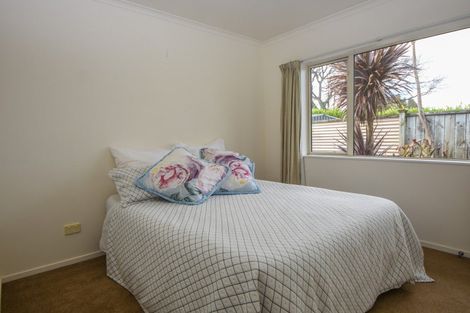 Photo of property in 242a High Street North, Carterton, 5713