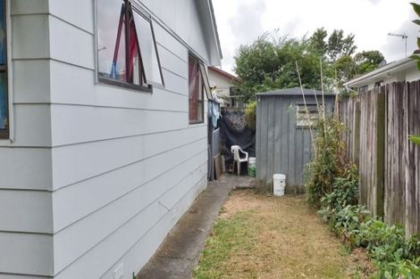 Photo of property in 2/3 Ririno Place, Manurewa, Auckland, 2102
