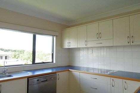 Photo of property in 59 Ransom Smyth Drive, Goodwood Heights, Auckland, 2105