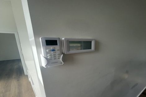 Photo of property in 21a Garton Drive, Massey, Auckland, 0614