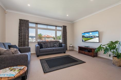 Photo of property in 85 Chelwood Street, Takaro, Palmerston North, 4412