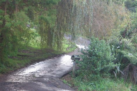 Photo of property in 381 Huia Road, Titirangi, Auckland, 0604