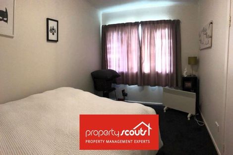 Photo of property in 1/70 Flanshaw Road, Te Atatu South, Auckland, 0610