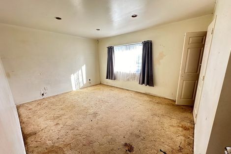 Photo of property in 18 Phoenix Place, Papatoetoe, Auckland, 2025