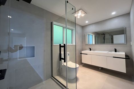 Photo of property in 82d Moore Street, Howick, Auckland, 2014