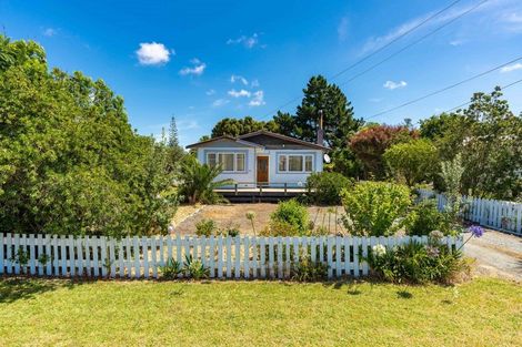 Photo of property in 52 Norton Street, Te Kopuru, 0391