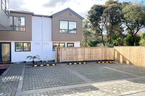 Photo of property in 1a Dundale Avenue, Blockhouse Bay, Auckland, 0600