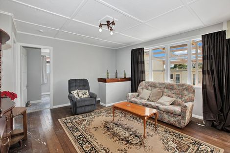 Photo of property in 6 Cureton Street, Morrinsville, 3300