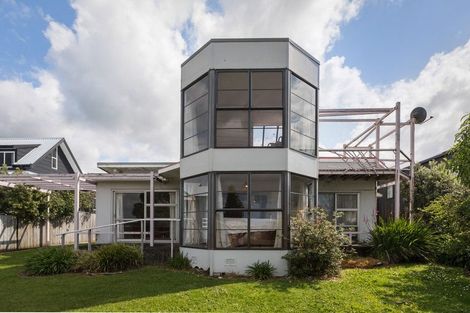 Photo of property in 22 Dillon Street, Waihi Beach, 3611