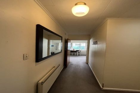 Photo of property in 2/8a Islington Street, Trentham, Upper Hutt, 5018