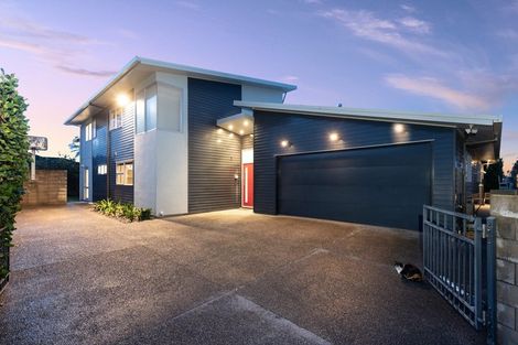 Photo of property in 115 Oriental Parade, Papamoa Beach, Papamoa, 3118
