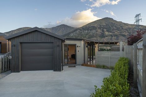 Photo of property in 9 Clover Lane, Lake Hayes, Queenstown, 9304