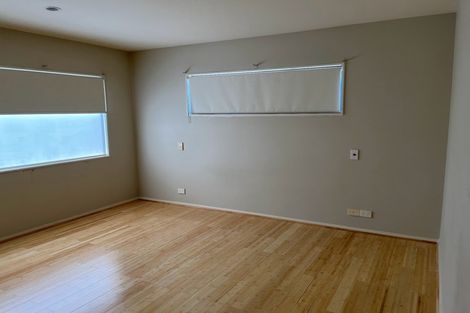 Photo of property in 23 Spalding Rise, Golflands, Auckland, 2013