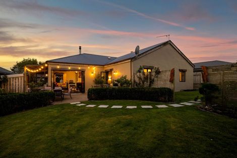 Photo of property in 35 Maire Street, Hawera, 4610