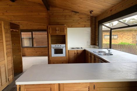 Photo of property in 10 Moenui Avenue, Orewa, 0931